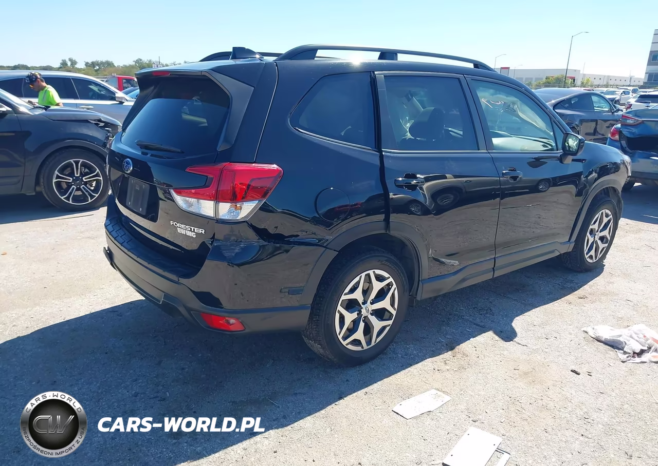 2020 Subaru Forester Premium VIN:JF2SKAJC9LH408781 - 4