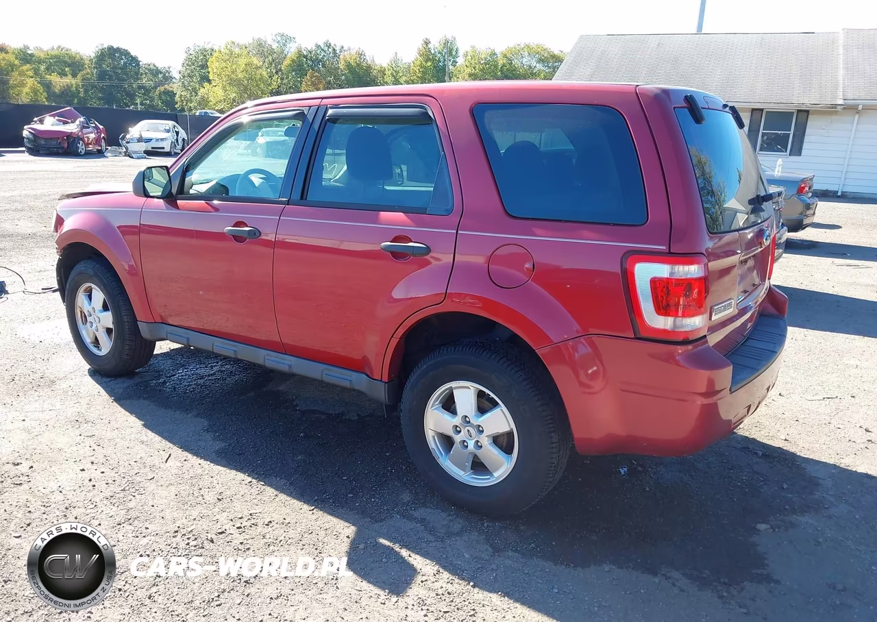 2012 Ford Escape Xls VIN:1FMCU0C71CKB61665 - 3