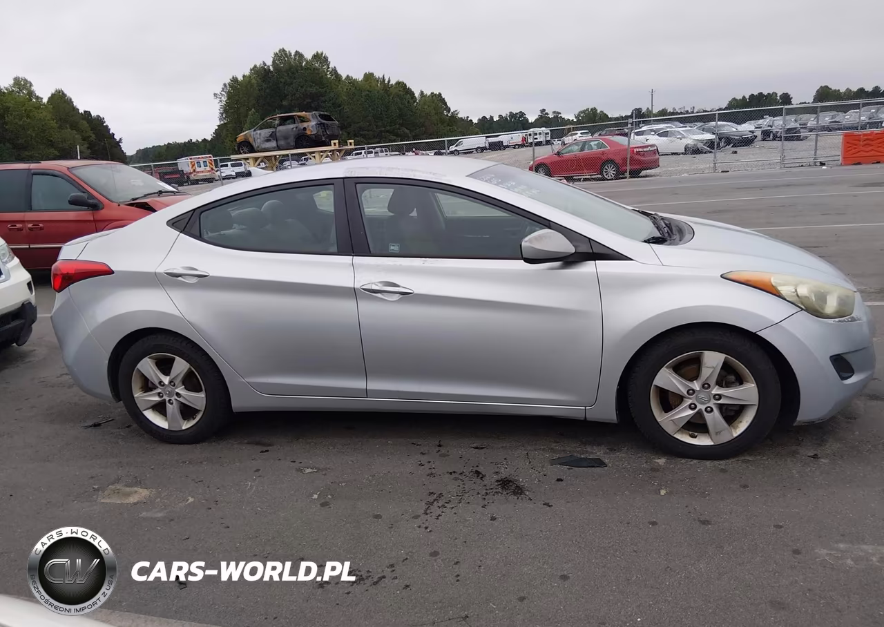 2013 Hyundai Elantra Gls VIN:5NPDH4AE0DH388478 - 13