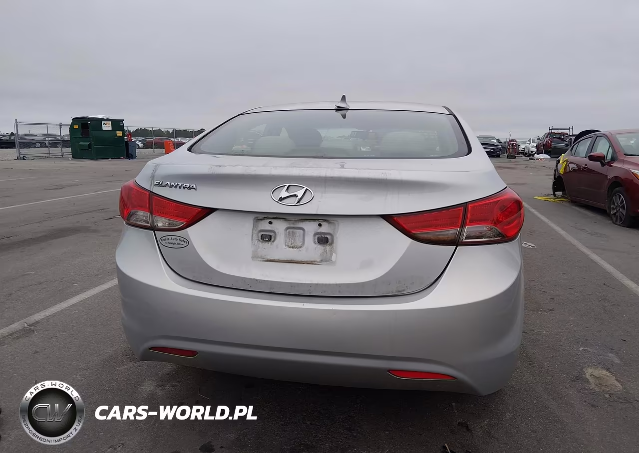 2013 Hyundai Elantra Gls VIN:5NPDH4AE0DH388478 - 16