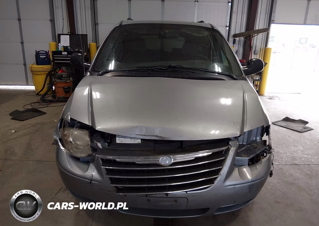 2005 Chrysler Town & Country Lx VIN:2C4GP44R85R170906 - 12