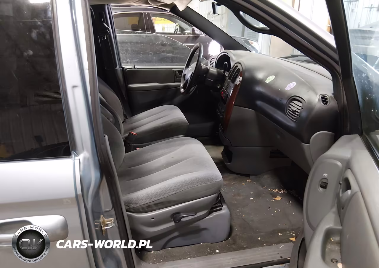 2005 Chrysler Town & Country Lx VIN:2C4GP44R85R170906 - 5