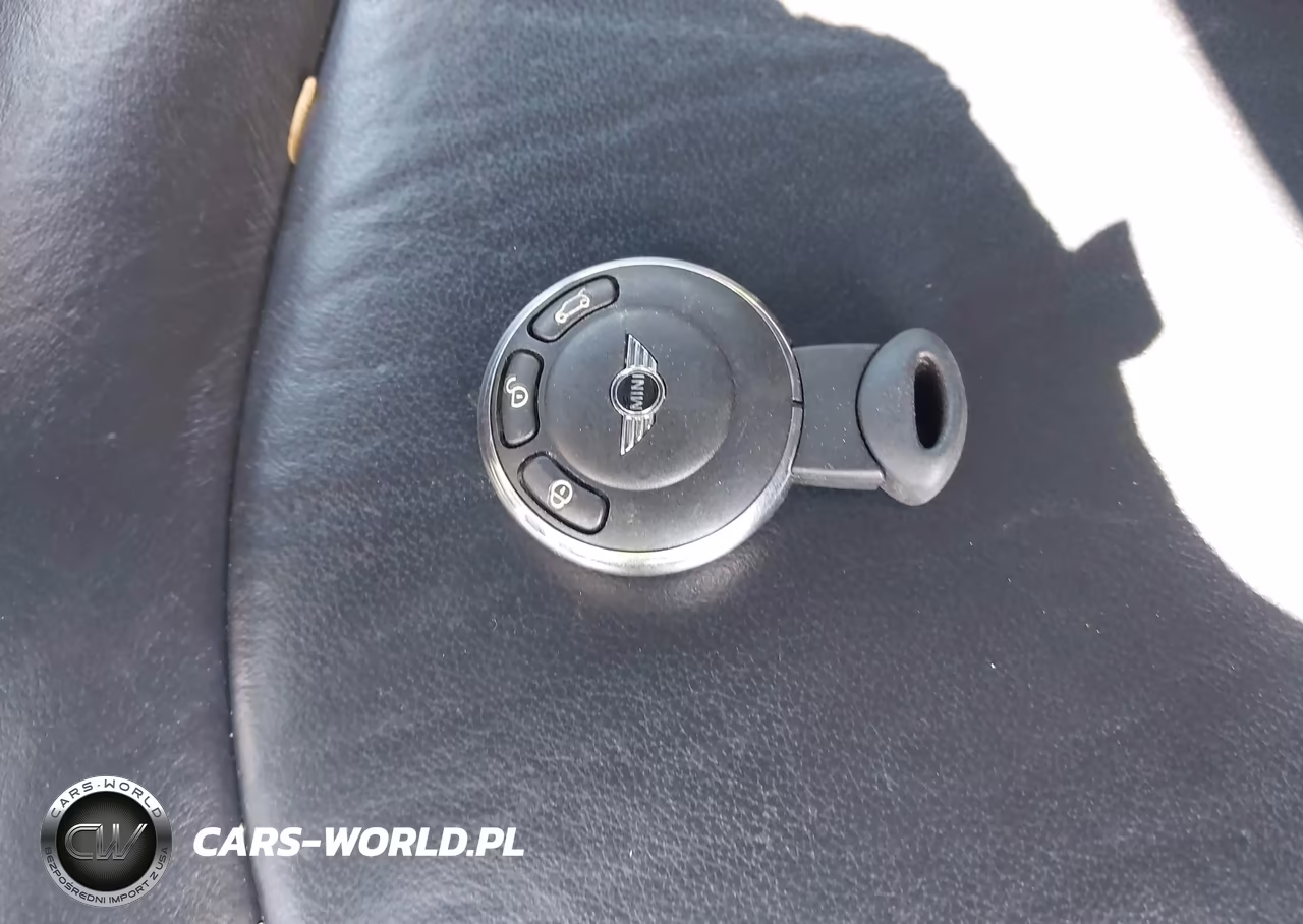 2015 Mini Cooper S Paceman VIN:WMWSS5C5XFWS99782 - 11