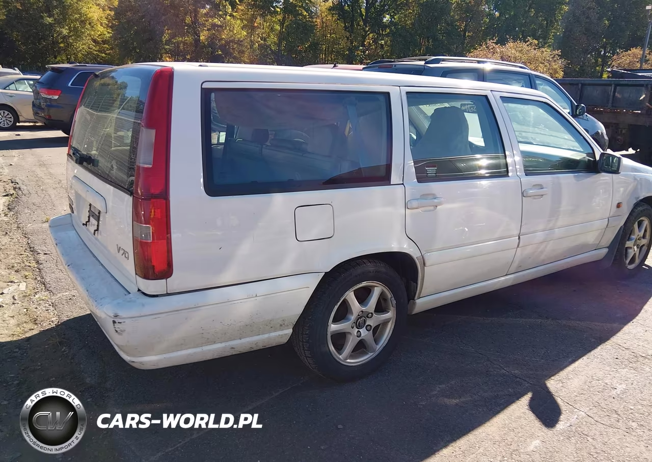 2000 Volvo V70 Se VIN:YV1LW61J0Y2644548 - 4