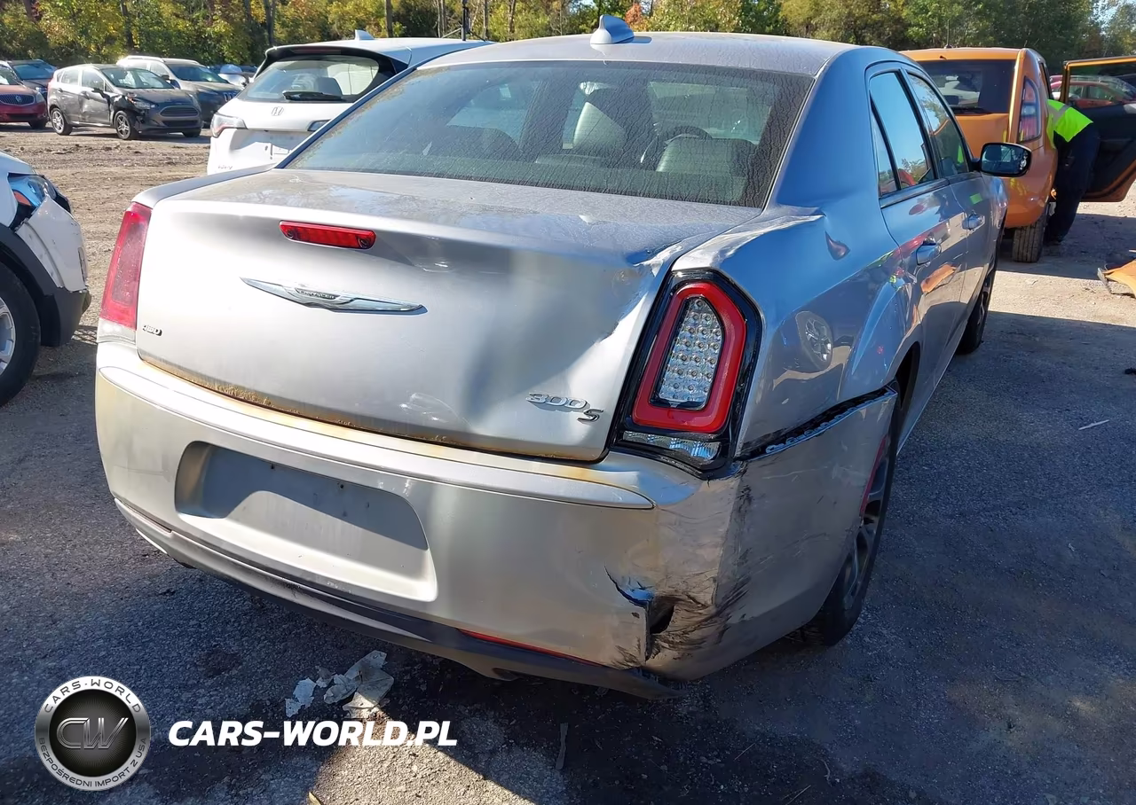 2017 Chrysler 300 300S Awd VIN:2C3CCAGG1HH566788 - 4