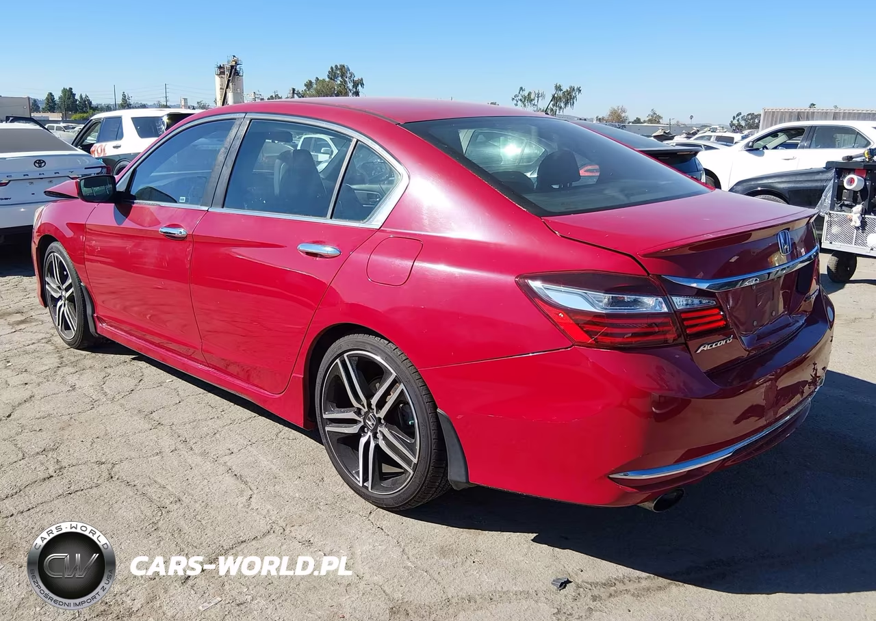 2017 Honda Accord Sport VIN:1HGCR2F52HA066994 - 3