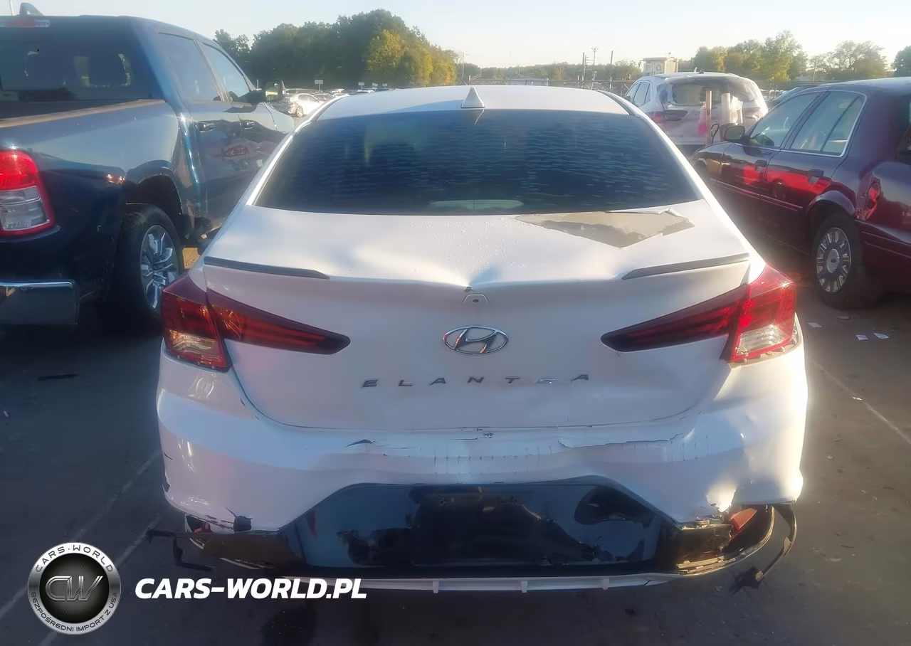 2019 Hyundai Elantra Sel VIN:5NPD84LF1KH404402 - 16