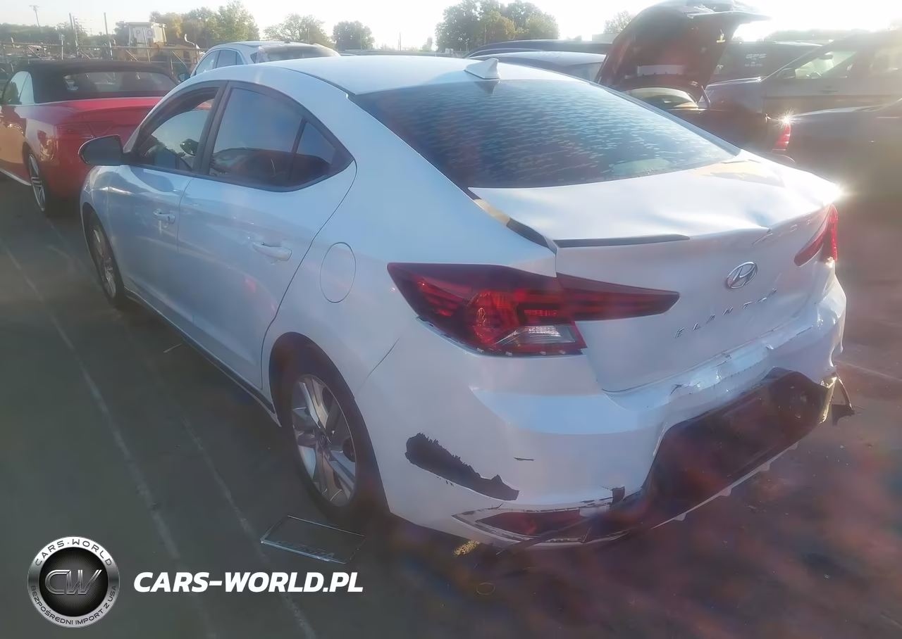 2019 Hyundai Elantra Sel VIN:5NPD84LF1KH404402 - 3