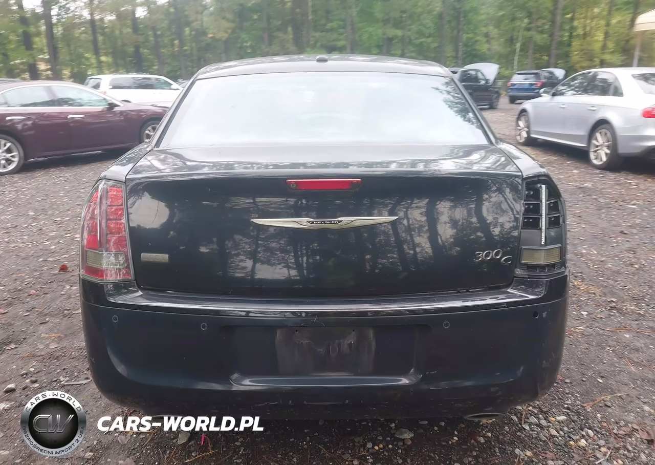 2013 Chrysler 300C John Varvatos Limited Edition VIN:2C3CCADG1DH709656 - 16