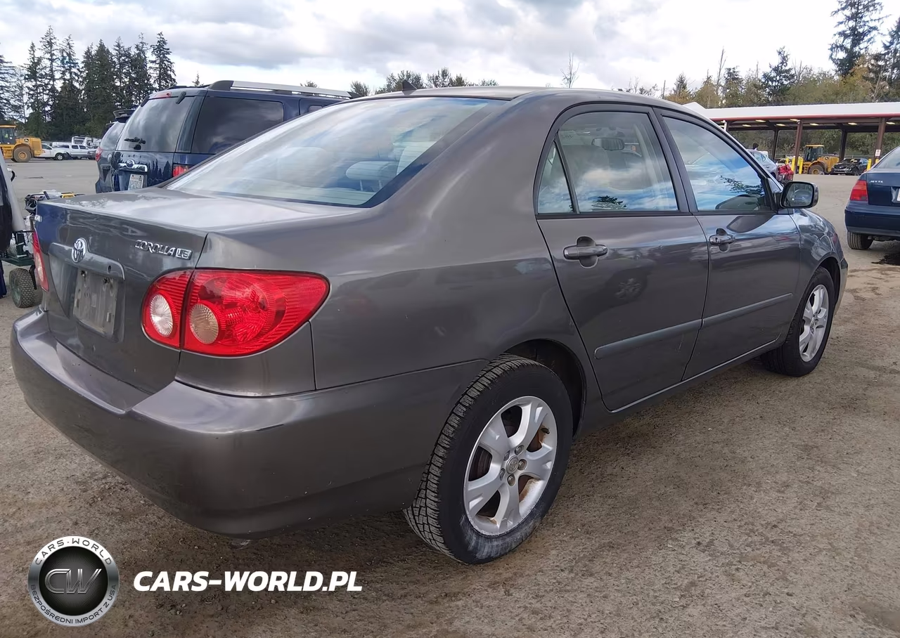 2005 Toyota Corolla Le VIN:1NXBR30E95Z351187 - 4