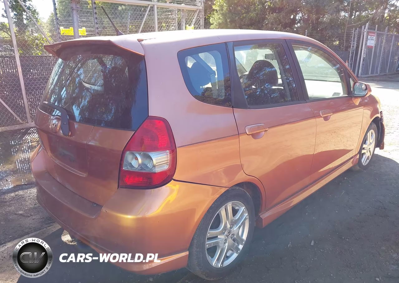 2007 Honda Fit Sport VIN:JHMGD37697S003250 - 4