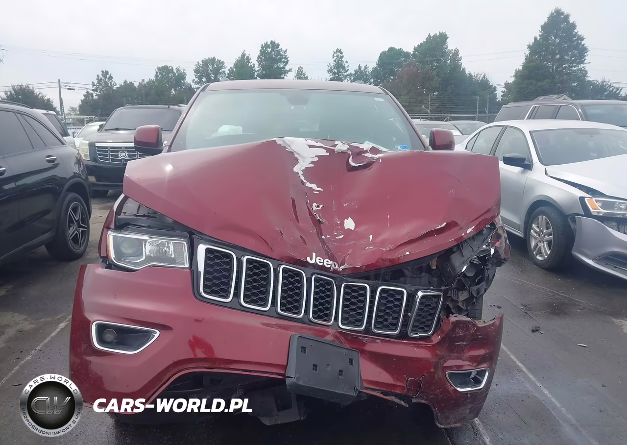 2020 Jeep Grand Cherokee Laredo E 4X4 VIN:1C4RJFAG6LC350528 - 12