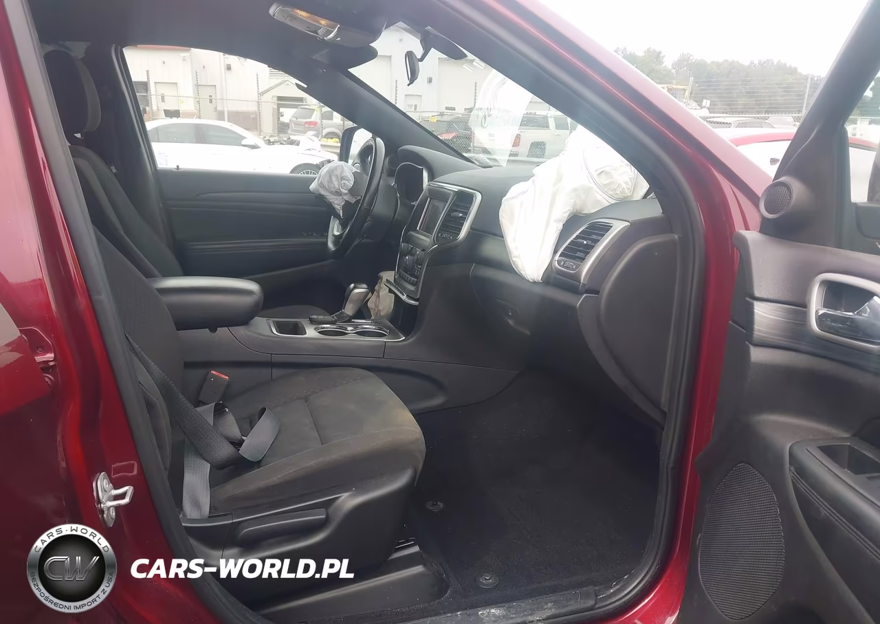 2020 Jeep Grand Cherokee Laredo E 4X4 VIN:1C4RJFAG6LC350528 - 5