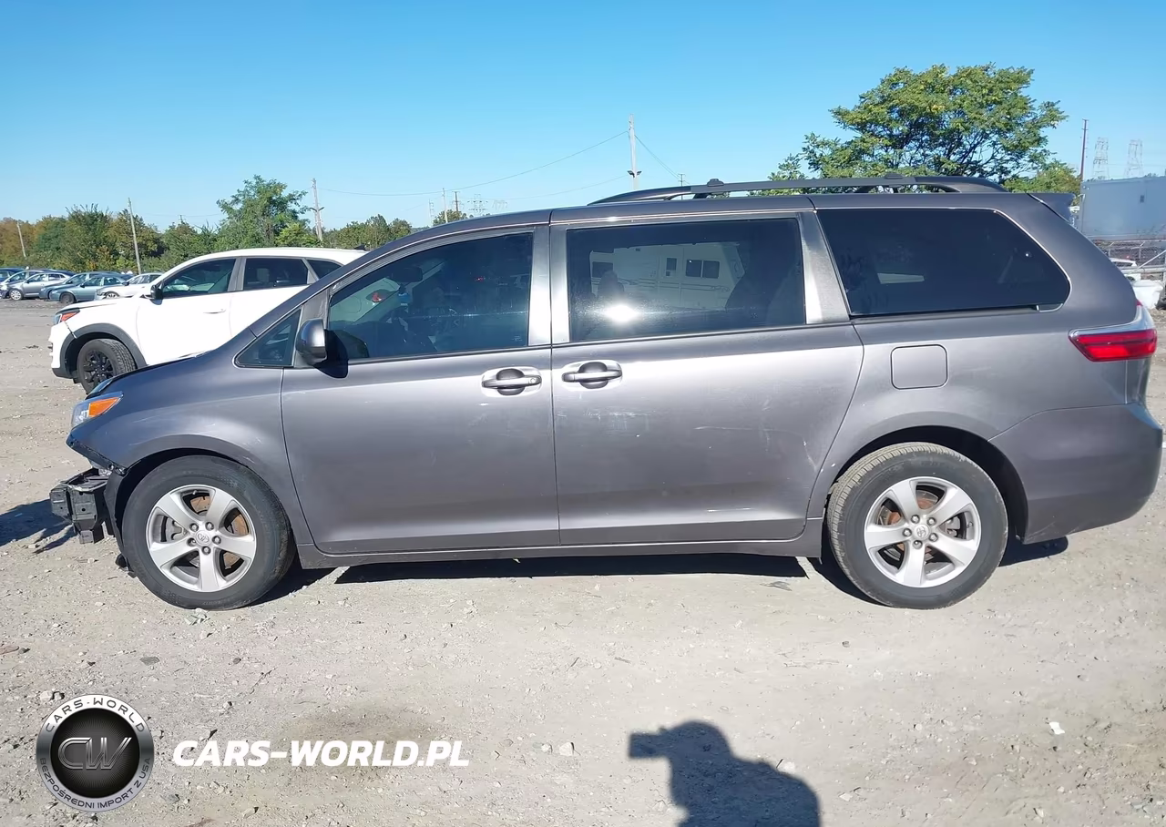 2017 Toyota Sienna Le 8 Passenger VIN:5TDKZ3DC5HS838005 - 14