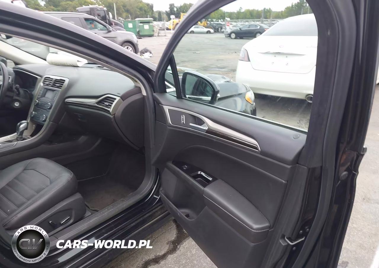 2013 Ford Fusion Se VIN:3FA6P0H92DR205596 - 5