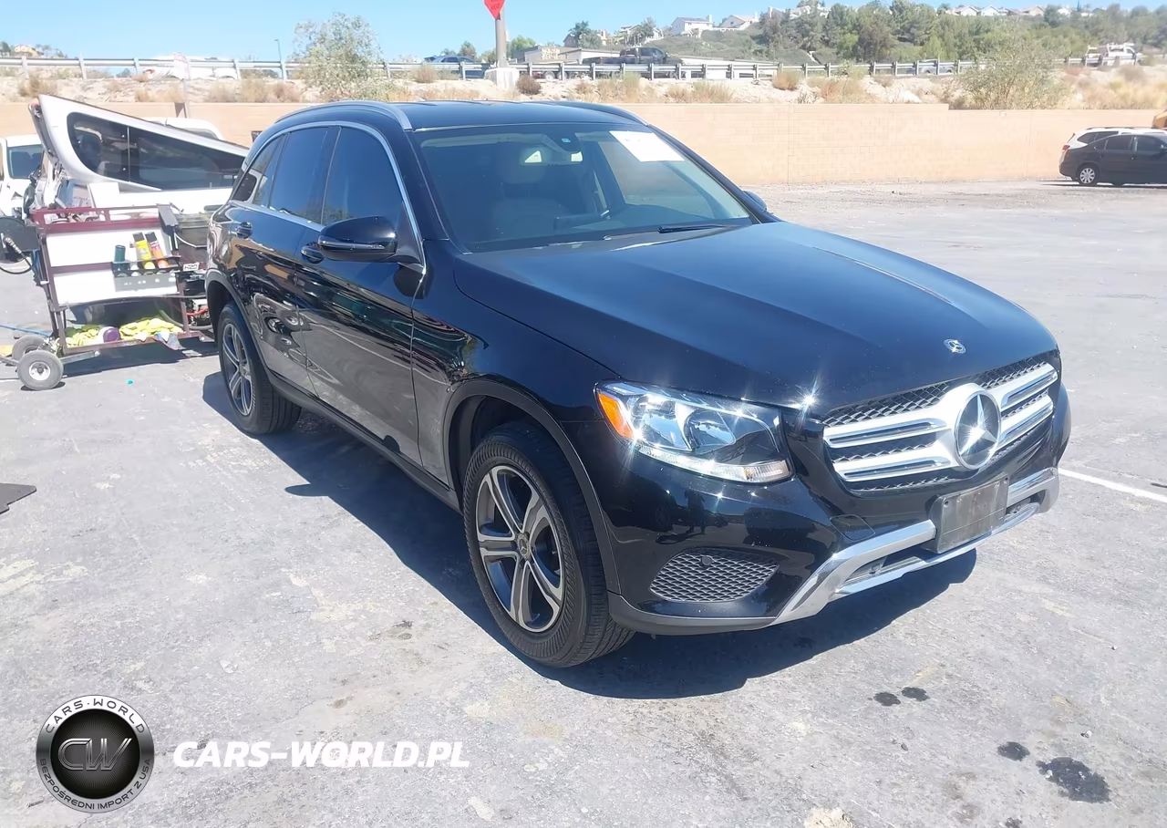2018 Mercedes-Benz Glc 300 VIN:WDC0G4JB2JV040131 - 1