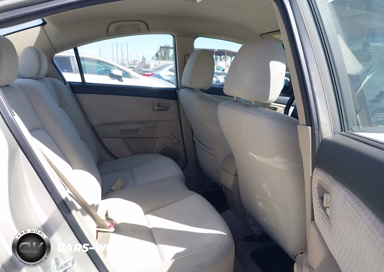 2006 Mazda Mazda3 I VIN:JM1BK12F561403131 - 8