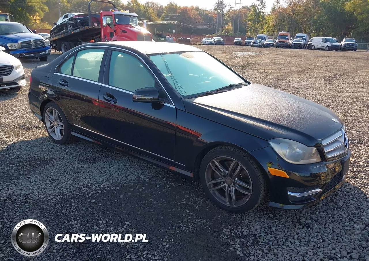 2014 Mercedes-Benz C 300 Sport 4Matic – zdjęcie 1 z 12