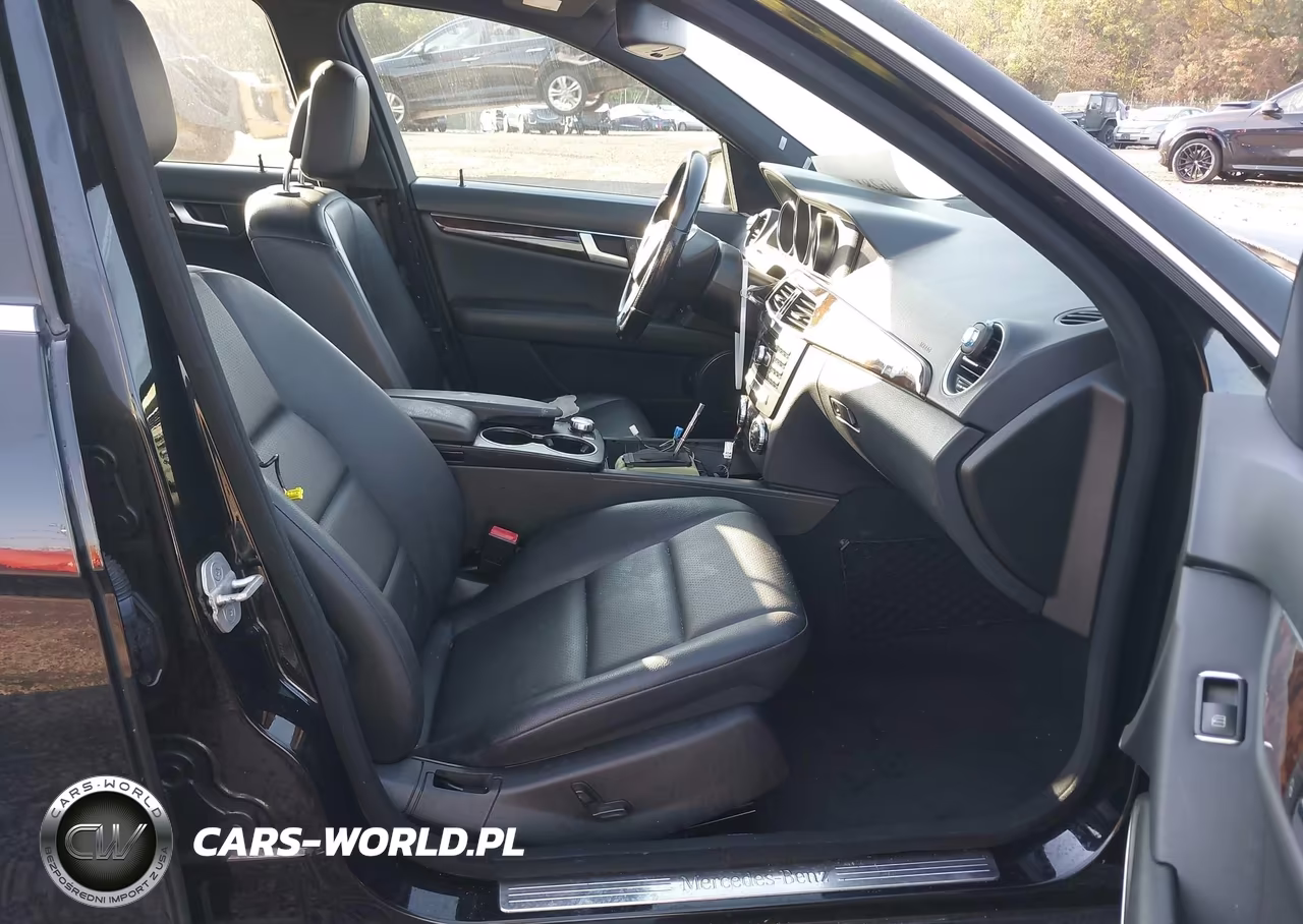 2014 Mercedes-Benz C 300 Sport 4Matic VIN:WDDGF8ABXEA956508 - 5
