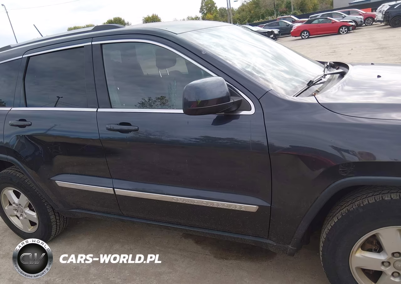 2013 Jeep Grand Cherokee Laredo VIN:1C4RJFAG2DC634370 - 13