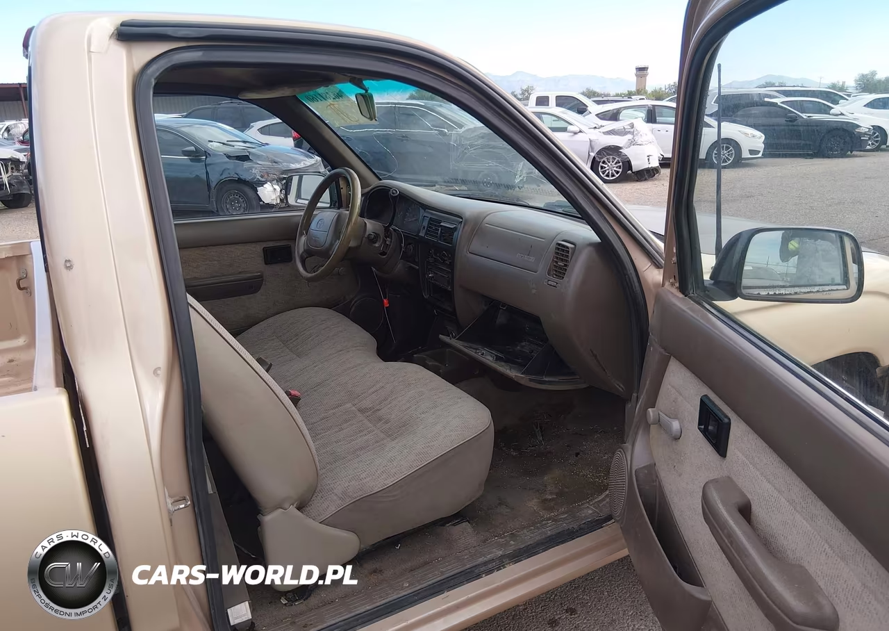 1999 Toyota Tacoma VIN:4TANL42N6XZ485064 - 5