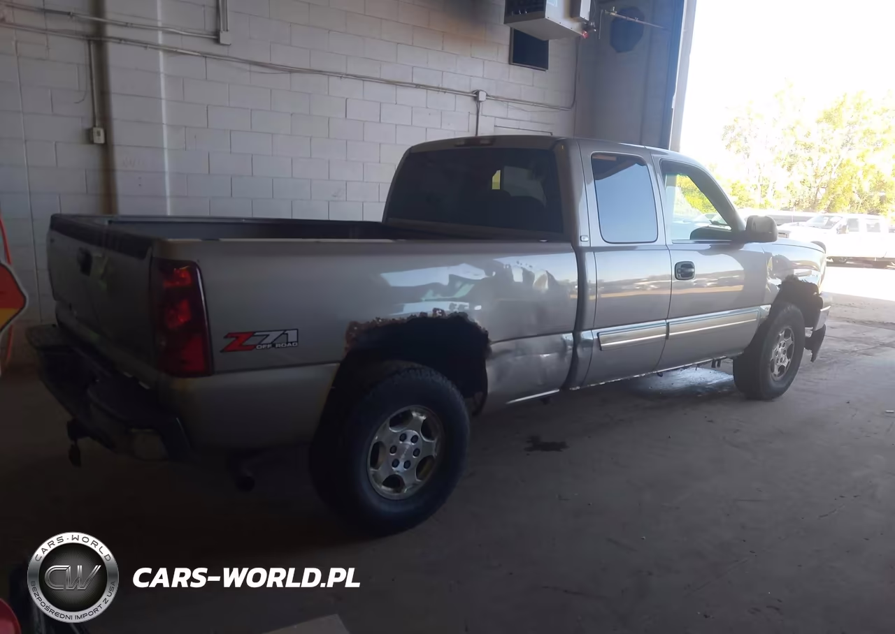 2003 Chevrolet Silverado 1500 Ls VIN:2GCEK19T031136351 - 4