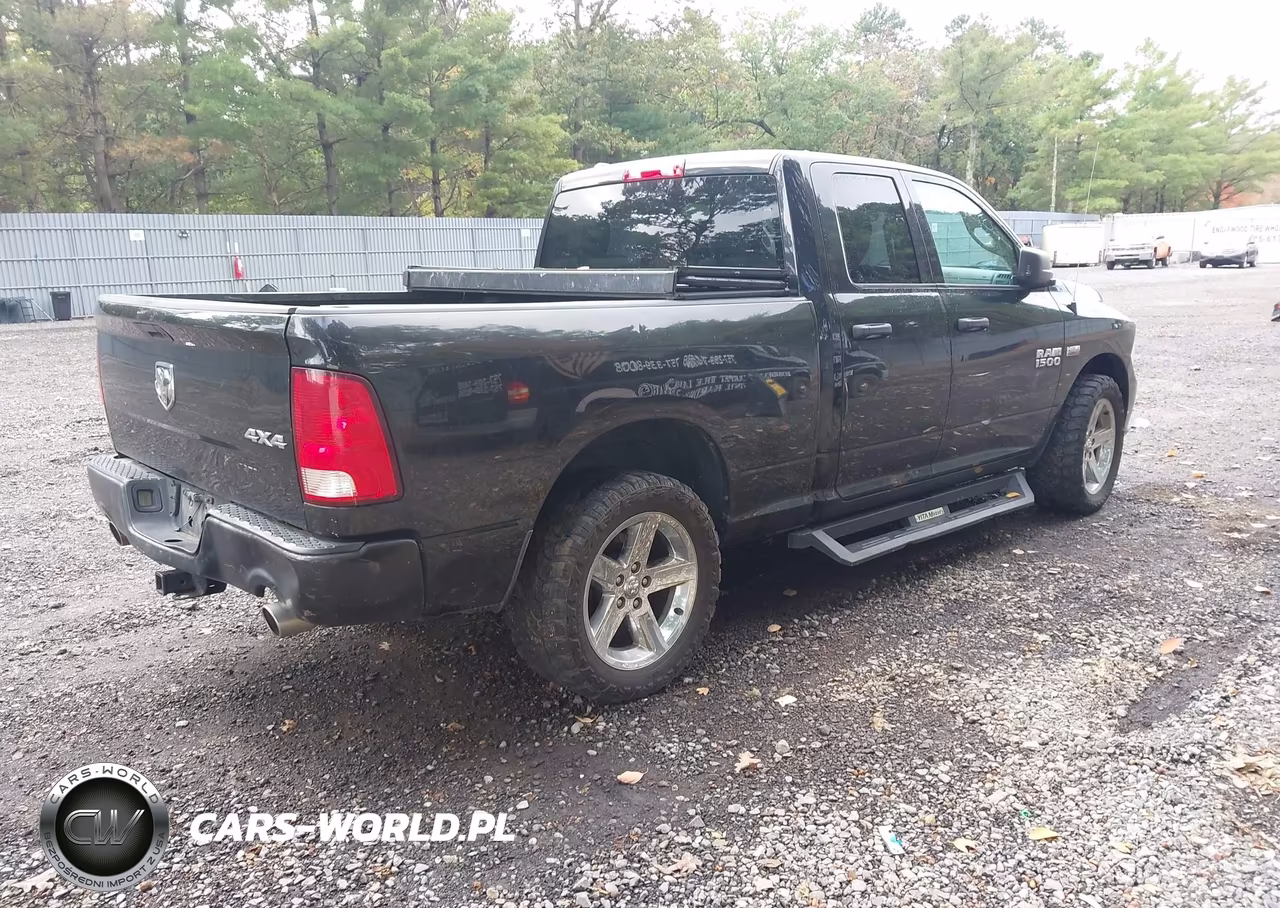 2017 Ram 1500 Express 4X4 6'4 Box VIN:1C6RR7FT3HS838084 - 4