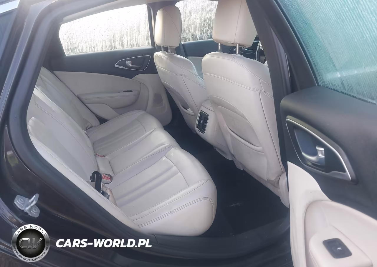 2015 Chrysler 200 C VIN:1C3CCCEG9FN606523 - 8