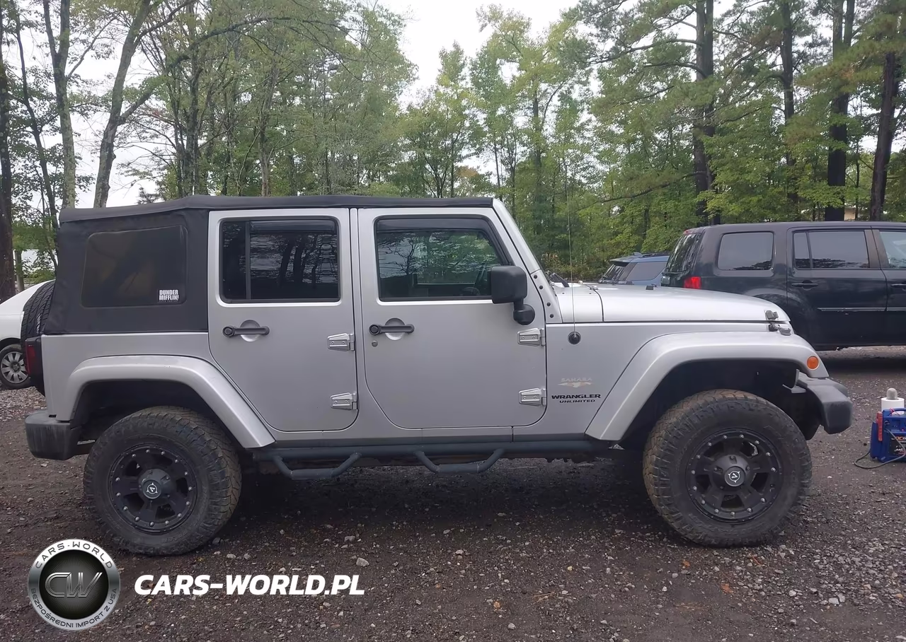 2007 Jeep Wrangler Unlimited Sahara VIN:1J4GA59187L183929 - 13