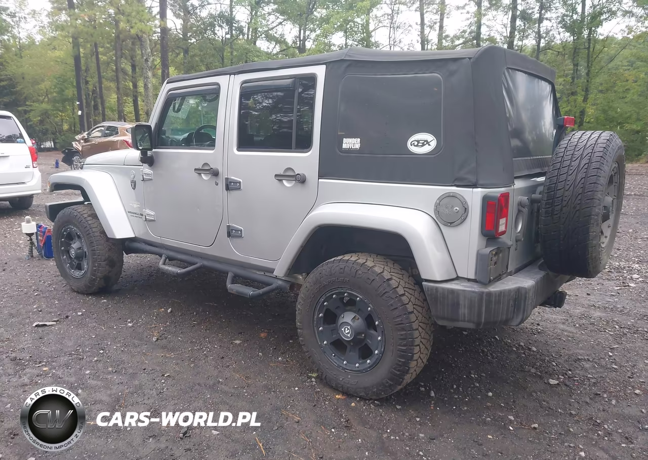 2007 Jeep Wrangler Unlimited Sahara VIN:1J4GA59187L183929 - 3