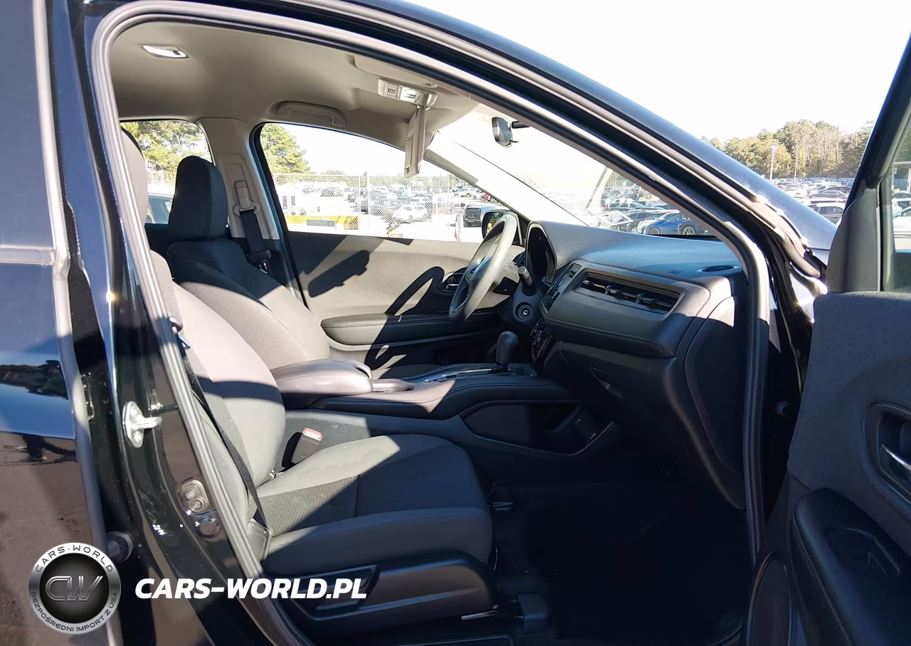 2019 Honda Hr-V Lx VIN:3CZRU6H36KG731117 - 5