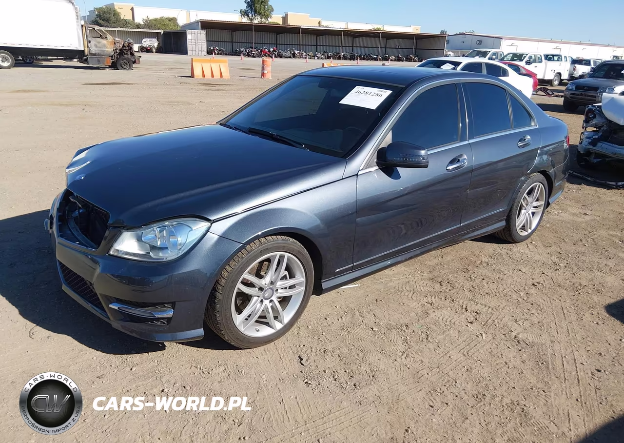 2014 Mercedes-Benz C 250 Sport VIN:WDDGF4HB2EA967369 - 2