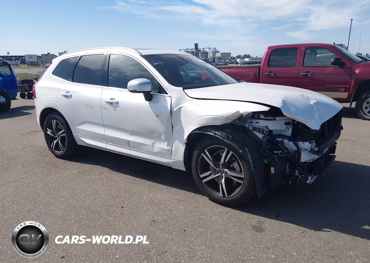 2018 Volvo Xc60 Hybrid T8 R-Design – zdjęcie 1 z 17