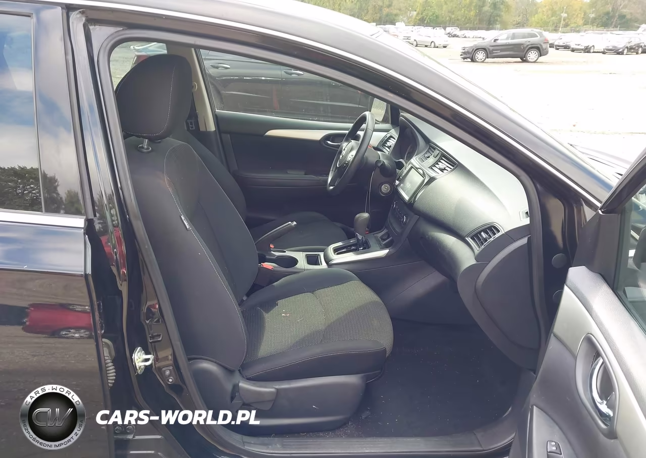 2019 Nissan Sentra S VIN:3N1AB7AP2KY256543 - 5