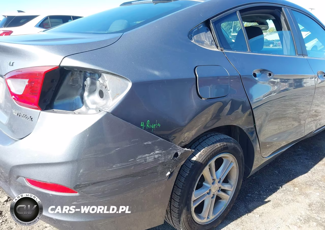 2018 Chevrolet Cruze Lt Auto VIN:1G1BE5SM7J7223161 - 6