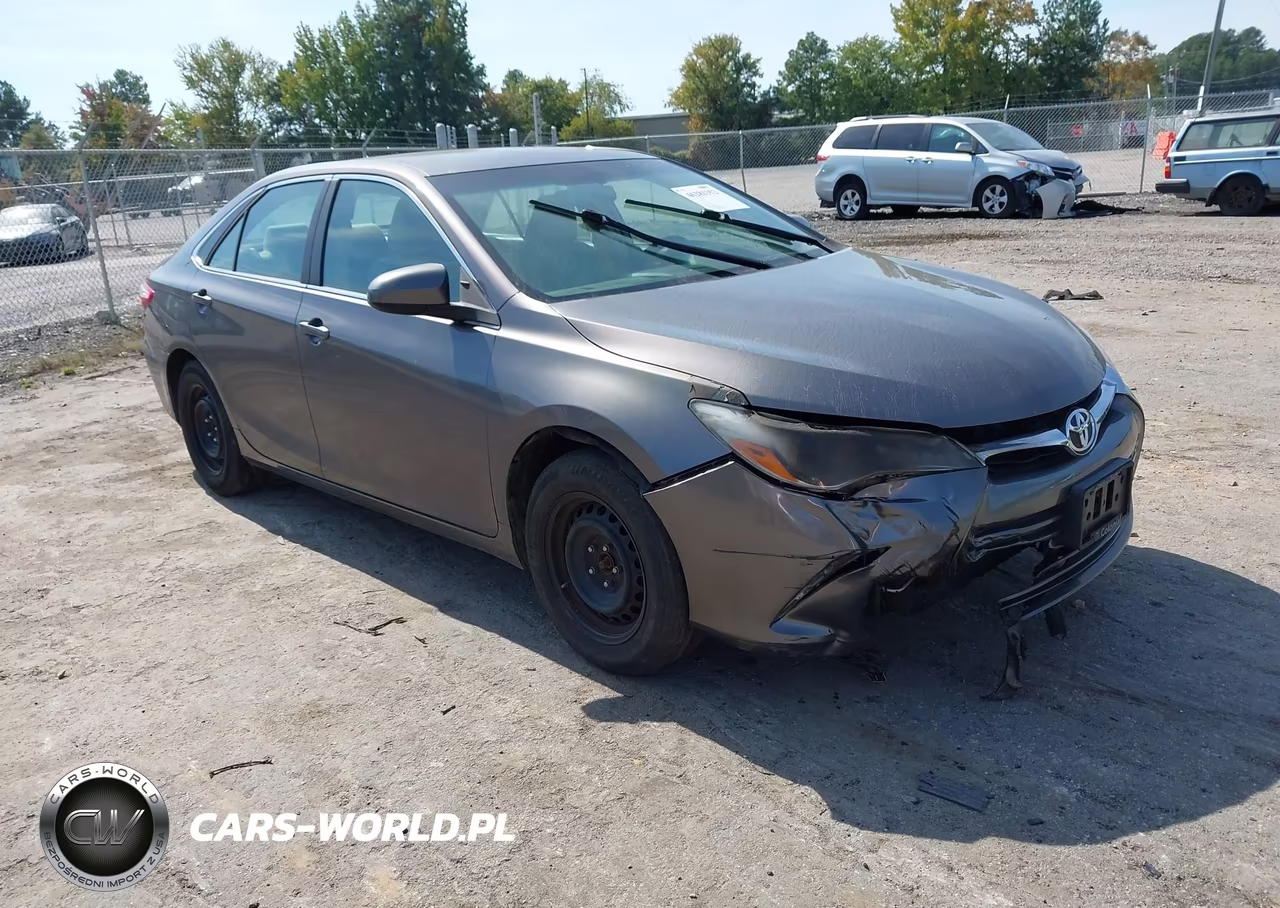 2017 Toyota Camry Le – zdjęcie 1 z 11