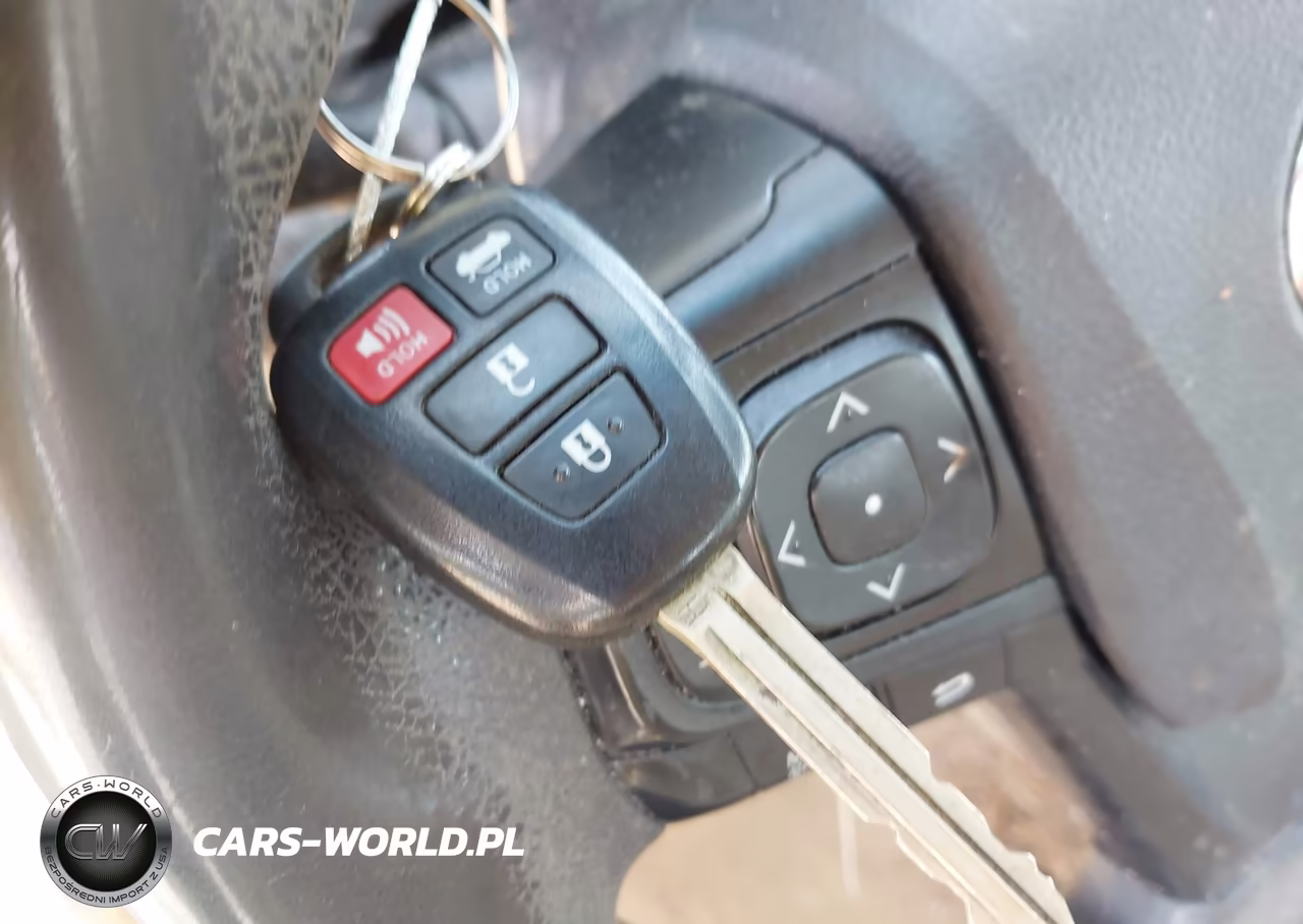 2017 Toyota Camry Le VIN:4T1BF1FK7HU401308 - 11