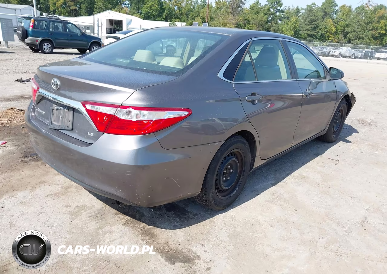 2017 Toyota Camry Le VIN:4T1BF1FK7HU401308 - 4