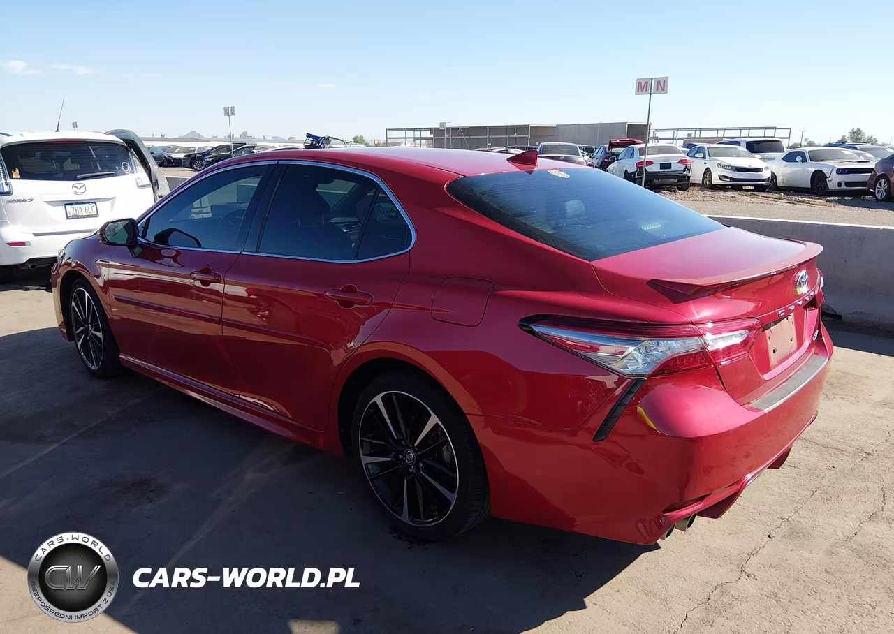 2019 Toyota Camry Xse VIN:4T1B61HKXKU219784 - 3