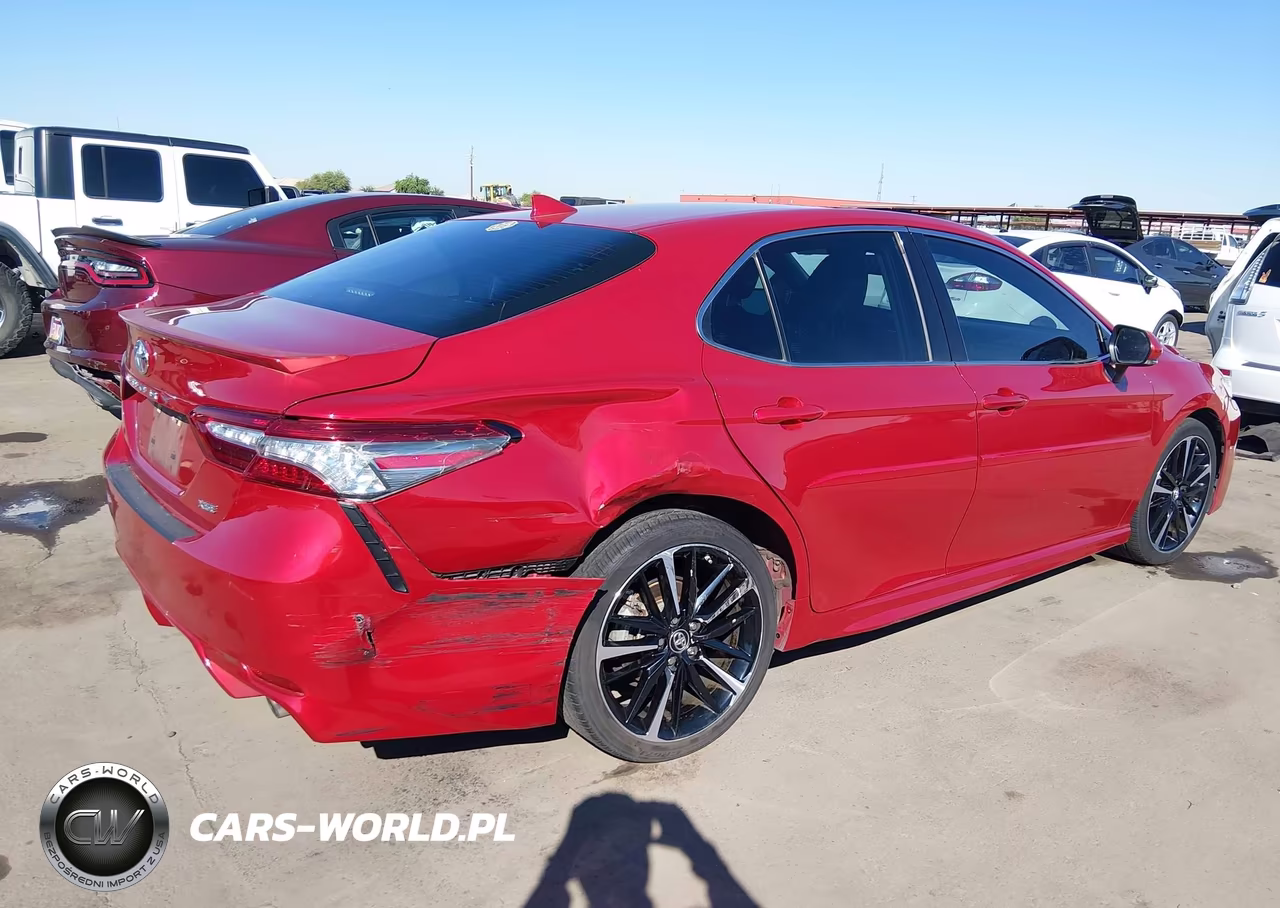 2019 Toyota Camry Xse VIN:4T1B61HKXKU219784 - 4