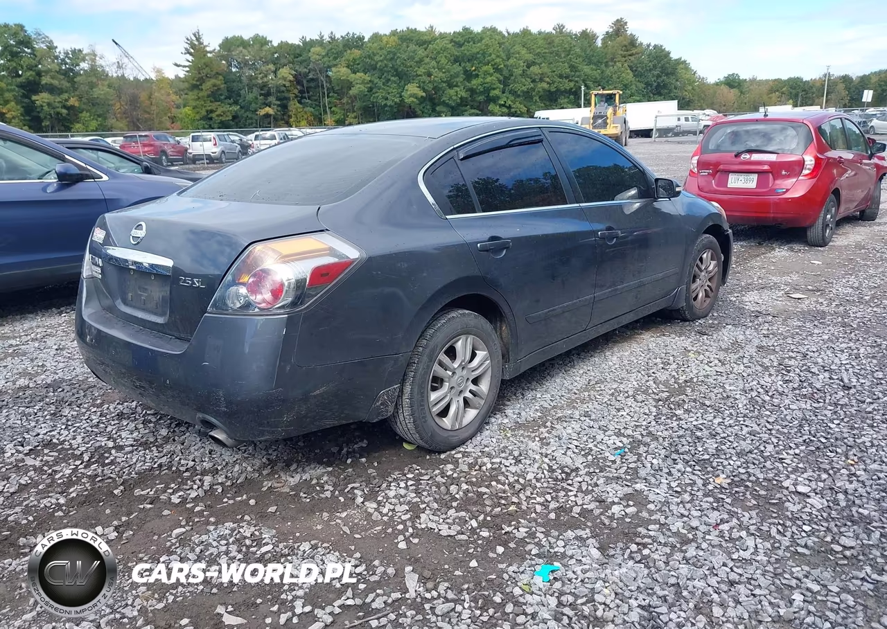 2010 Nissan Altima 2.5 S VIN:1N4AL2AP4AN535135 - 4