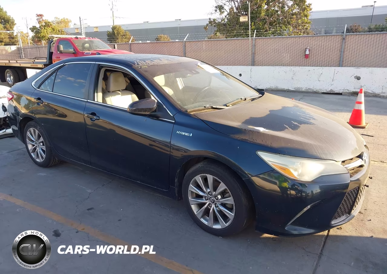 2015 Toyota Camry Hybrid Xle