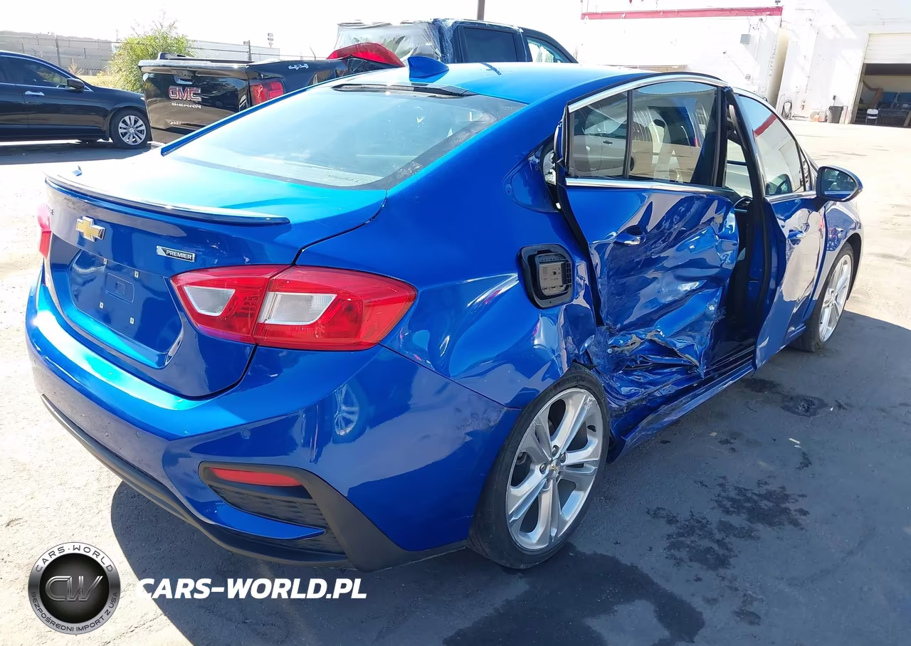 2017 Chevrolet Cruze Premier Auto VIN:1G1BF5SM6H7168225 - 4