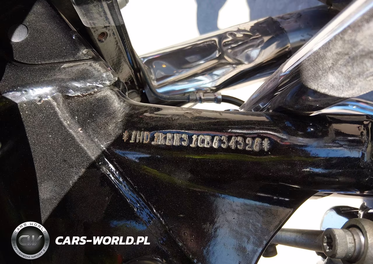 2012 Harley-Davidson Flhx Street Glide VIN:1HD1KBM31CB634326 - 10
