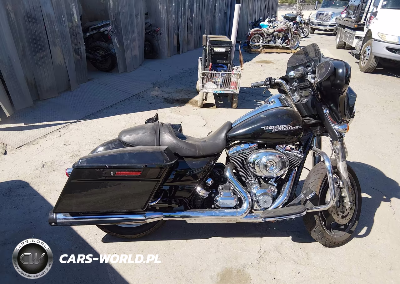 2012 Harley-Davidson Flhx Street Glide VIN:1HD1KBM31CB634326 - 13