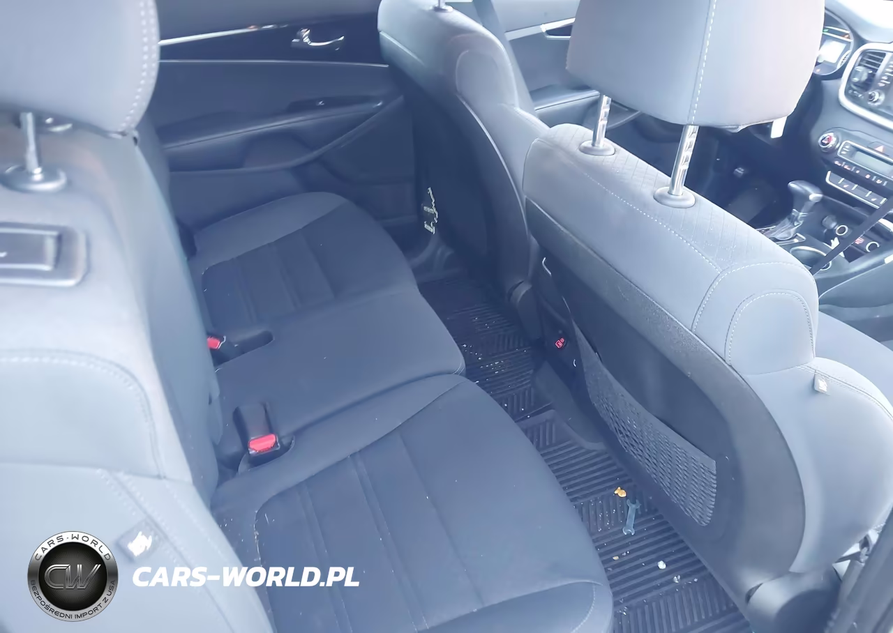 2019 Kia Sorento 2.4L Lx VIN:5XYPGDA3XKG552645 - 8