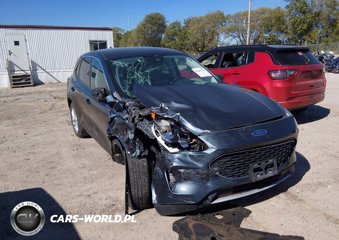 2022 Ford Escape Se
