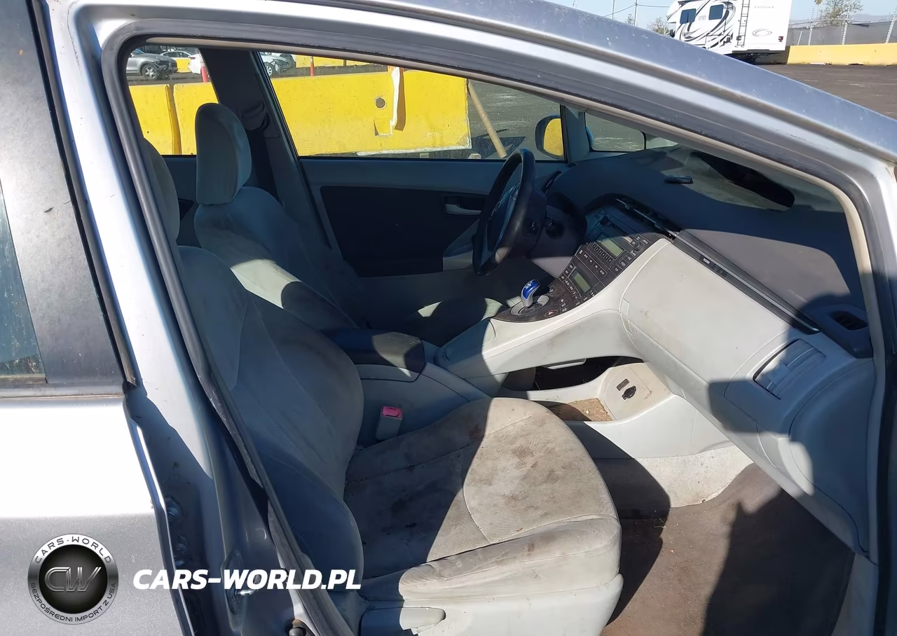 2010 Toyota Prius Iii VIN:JTDKN3DUXA1002410 - 5