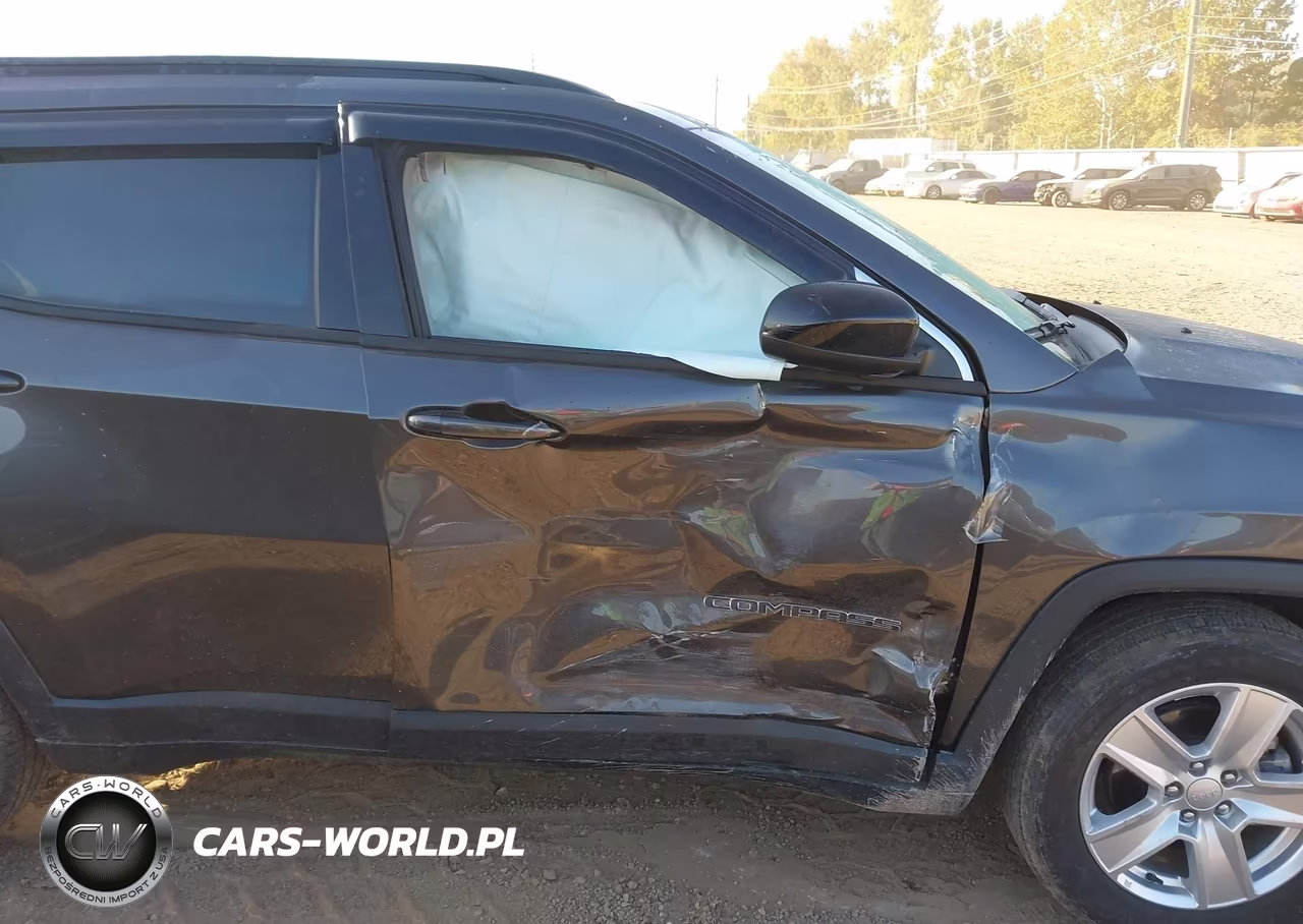 2022 Jeep Compass Latitude VIN:3C4NJCBB9NT138133 - 17
