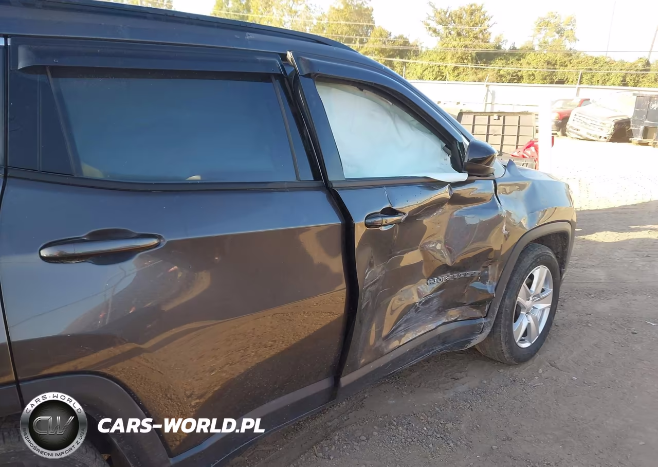 2022 Jeep Compass Latitude VIN:3C4NJCBB9NT138133 - 18